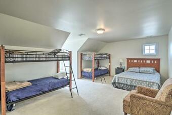 Charming Amish Country Home With Private Pool And Bbq!