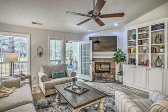 Apartamento Lovely Pawleys Island Condo With Resort Perks!