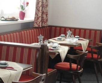 Bed & Breakfast Pension Dorfplatzl