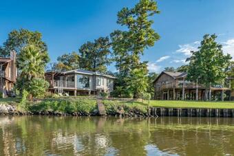 Luxury Home With Pool On San Jacinto Riverfront!