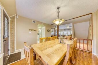 Point Venture Palace