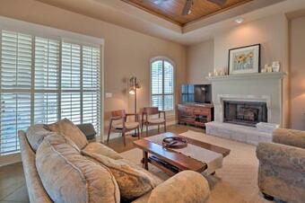 The Hills Home By Golf And 4 Mi To Lake Travis!