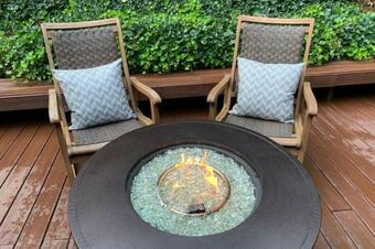 Hostal Mountainside Hideaway Retreat With Hot Tub!