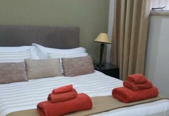 Large Self Catering Apartment For 4 People - The Munday