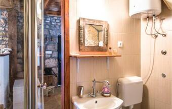 Two-bedroom Holiday Home In Orah