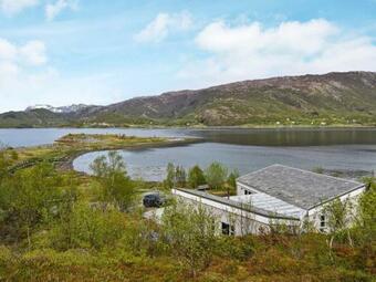 Four-bedroom Holiday Home In Inndyr 1