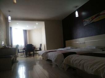 Thank Inn Chain Hotel Guizhou Kaili West Huancheng Road
