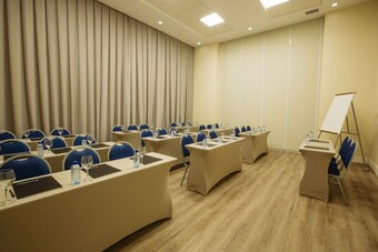 Hotel Intercity Suape Costa Dourada