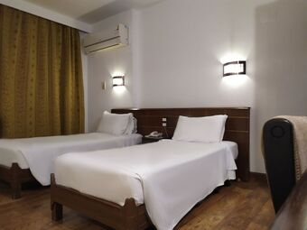 Pearl Hotel