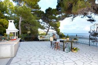 Apartamento Avra Private Suites