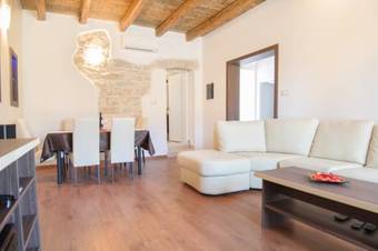 Apartment Borgo 8
