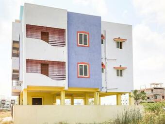 Oyo Flagship 39843 Hotel 999