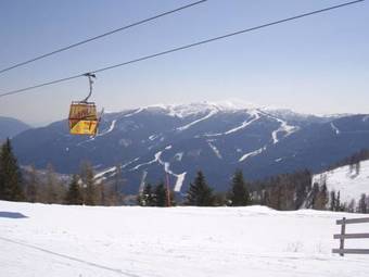 Apartamentos Holiday Home Hannelore Feld Am See