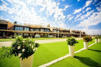 Apartamento Penthouse 2 Bedrooms In Mil Palmeras