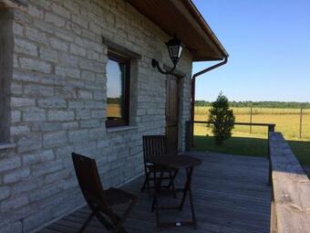 Apartamento Noarootsi Villa