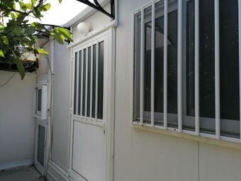 Apartamento Entire Prefabricated Garden Flat 1350m From Beach