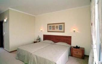 Hotel Euro Moniz Inn