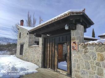 Agroturismo Casas Herrenales De Ulaca