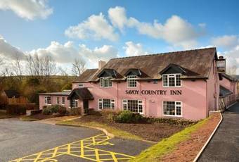 Posada The Savoy Country Inn