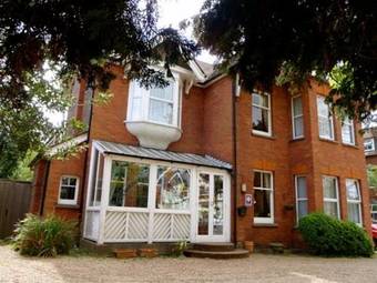 Bed & Breakfast Wimblehurst Hotel