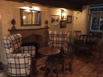Posada Crown Hotel