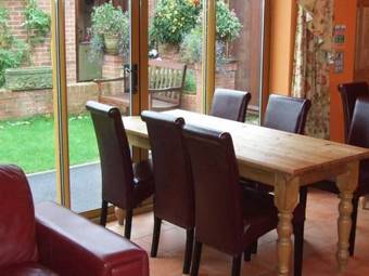 Hostal Willow Tree Cottages