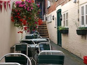 Hostal The Green Room