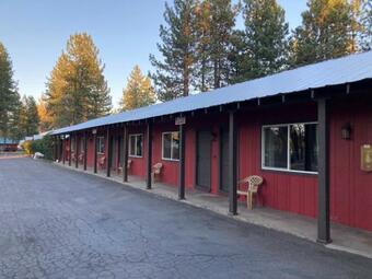 Hotel Lake Almanor Lodge