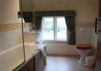 Posada The Crown House Hotel