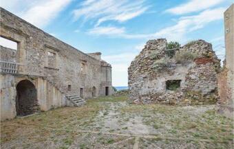 Amazing Apartment In Acquedolci With 3 Bedrooms