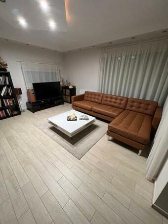 Csitt�nyhegy Villa