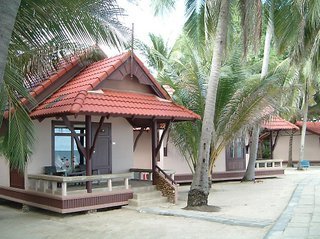 Hotel First Bungalow Beach Resort(beach Bnglw)