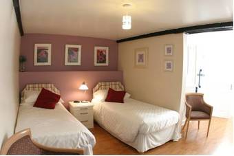 Posada The Lion Waddesdon