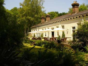 Hostal The Old Railway Station