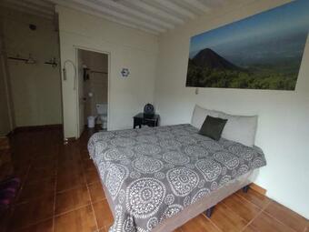 Hostal & Bar Las Veraneras