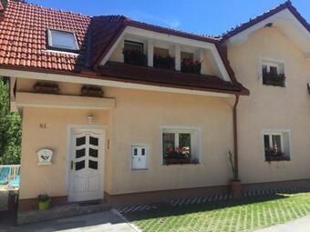 Apartments Sobe Jur?ek