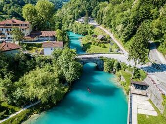 Villa House By The Lake