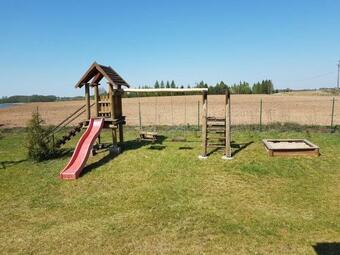 Dom W G?uszynie Z Lini? Brzegow?