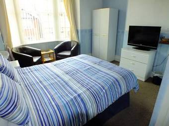 Bed & Breakfast Berwyn Guest House