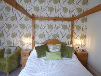 Hostal The Beehive Guest House