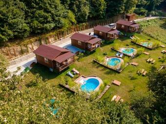 Lodge Lagun Pool Village