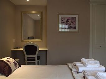 Hostal Highclere Hotel