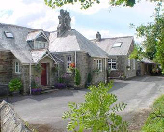 Hostal The Old School House