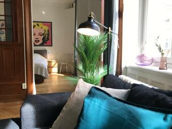 Classic & Light 2 Room Apartment In Sofo, 60 Sqm