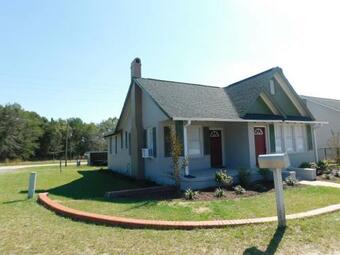 Lawrence Village Bed And Breakfast