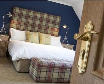 Hostal Sutherlands Guest House