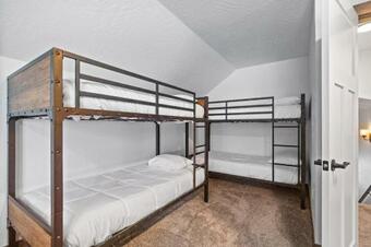 Elk Grove Getaway