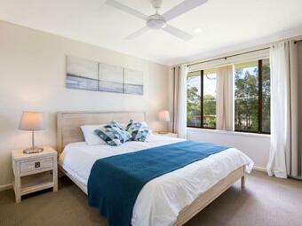 Sunsets Pet Friendly 10 Mins Walk To Beach