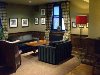 Hostal The Hunting Lodge