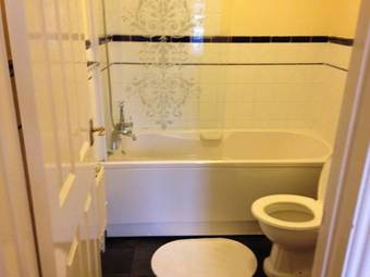 Gables Hotel & Restaurant